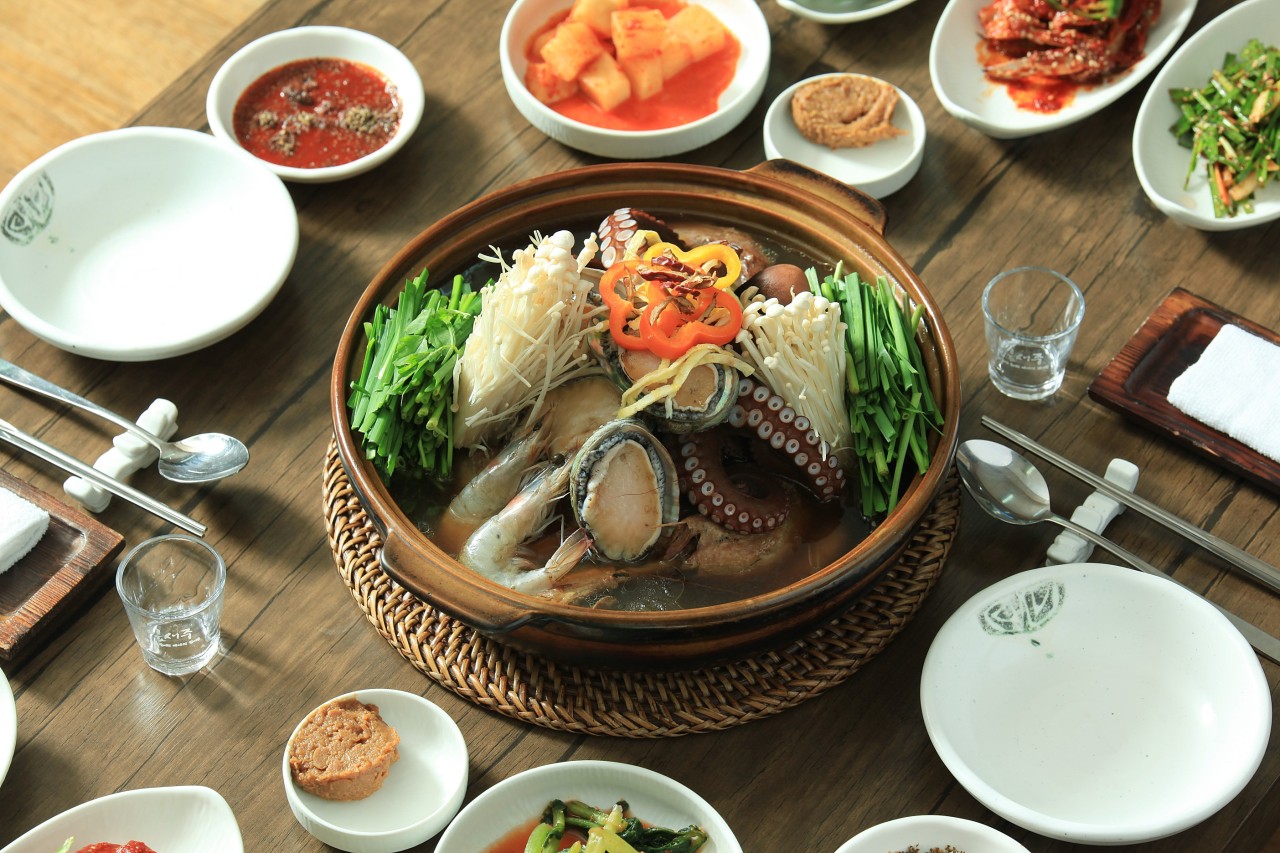 [블로그 글 작성X ] 여수 식당 방문해주시고  음식 사진, 영상을 맛있고 이쁘게 찍어 와주실 분들을  모집합니다 . 블로그글  작성 X